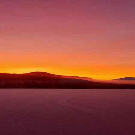 Sallan Lomavaeinoe 15 * 萨拉